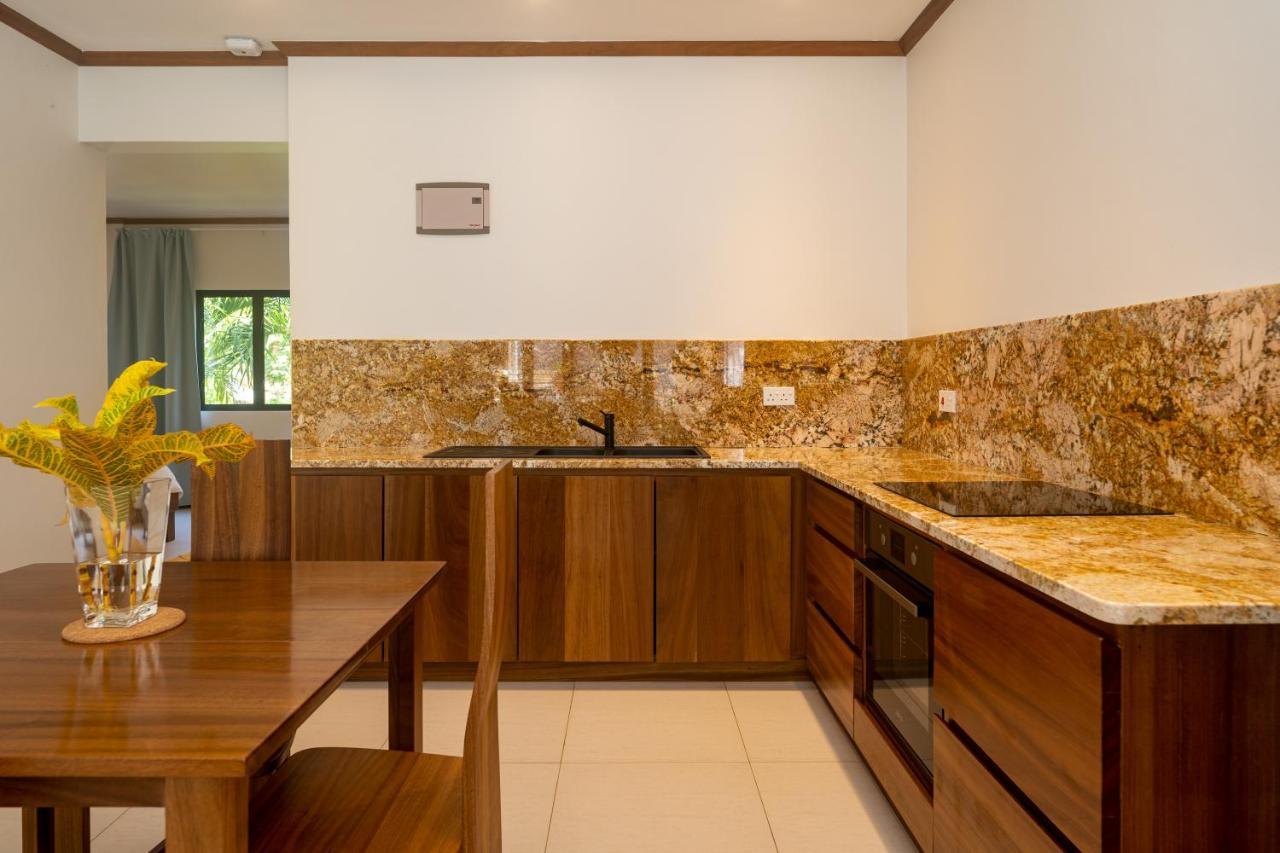 Lodoicea Apartments Bel Ombre Exterior photo